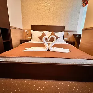 https://central-hotel-21.inbudapesthotels.com
