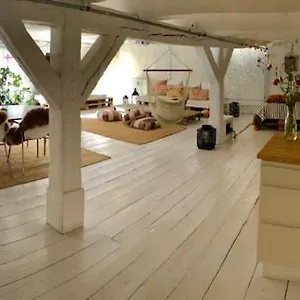  Appartement A Charming And Beautiful Oasis In The Heart Of